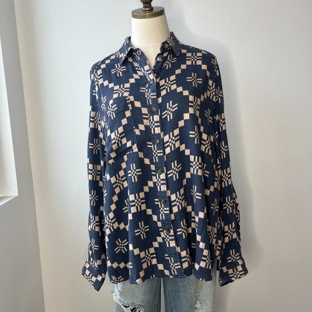 BDG Navy/ Cream Button-Up (my favorite!)